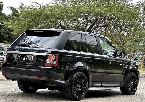 Land Rover Range Rover Sport 2011 Black