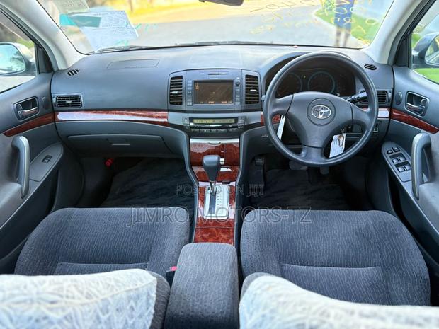 Toyota Premio 2004 Gray