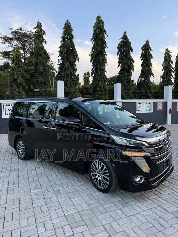 Toyota Alphard 2015 Black
