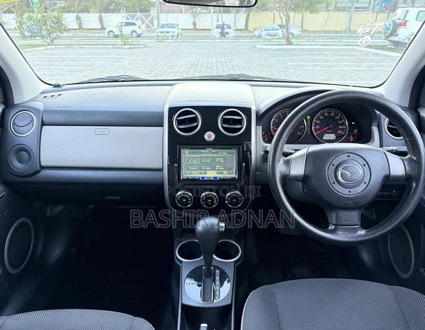 Mazda Verisa 2008 Blue