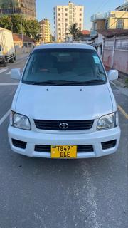 Toyota Noah 2001 White for sale