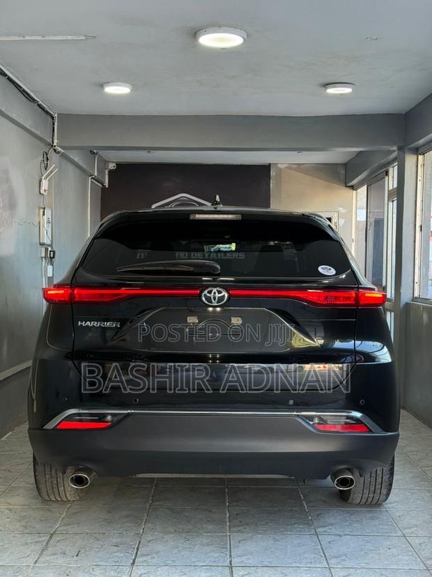 Toyota Harrier 2.0 2020 Matt Black