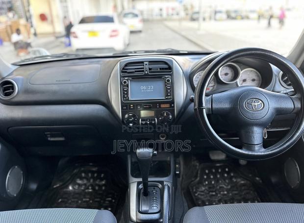Toyota RAV4 2005 Silver
