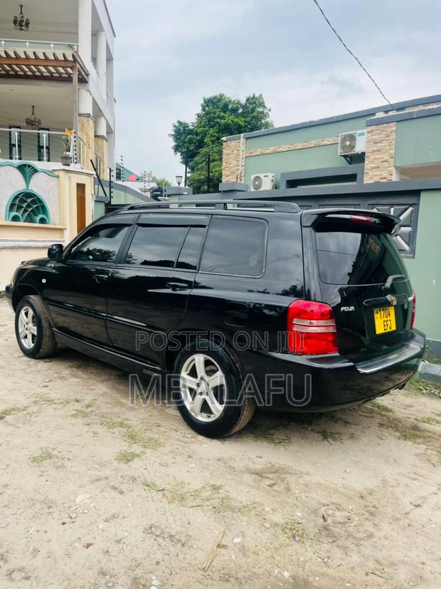 Toyota Kluger 2004 Black