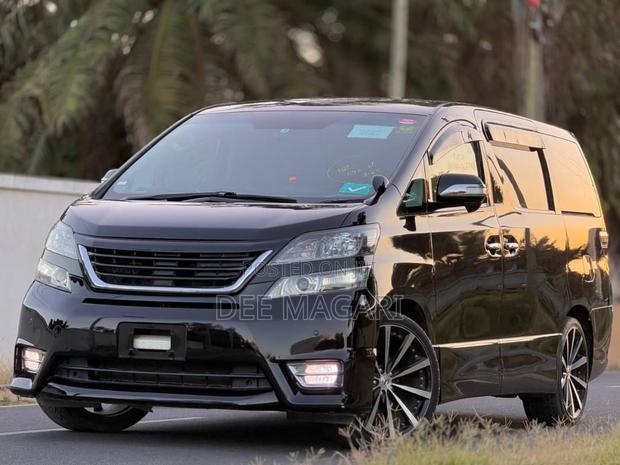Toyota Vellfire 2010 Black