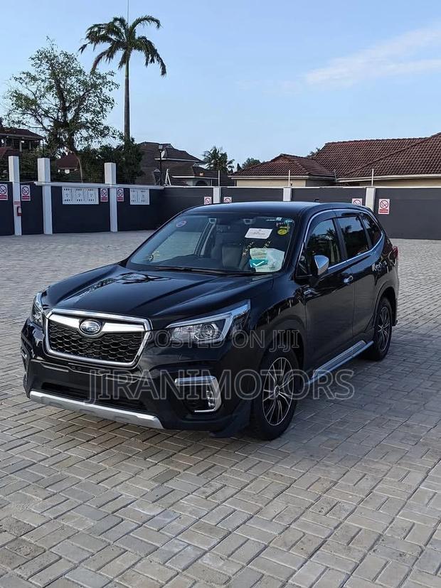 Subaru Forester Premium AWD 2020 Blue
