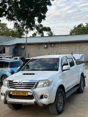 Toyota Hilux 2013 White for sale