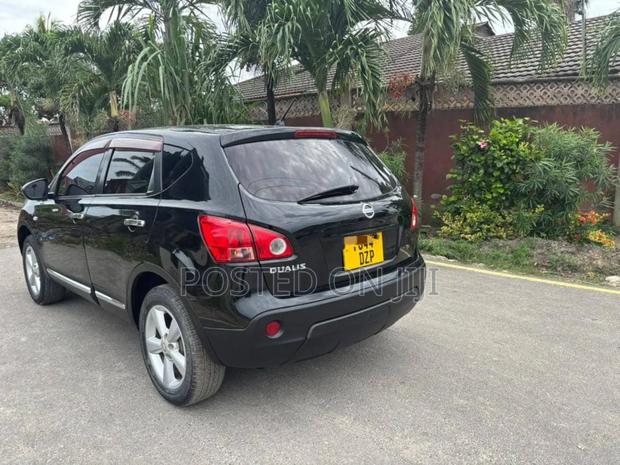 Nissan Dualis 2010 Black