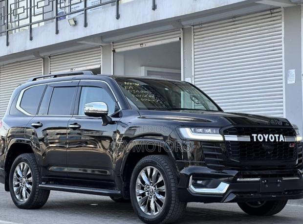 Toyota Land Cruiser 2023 Black