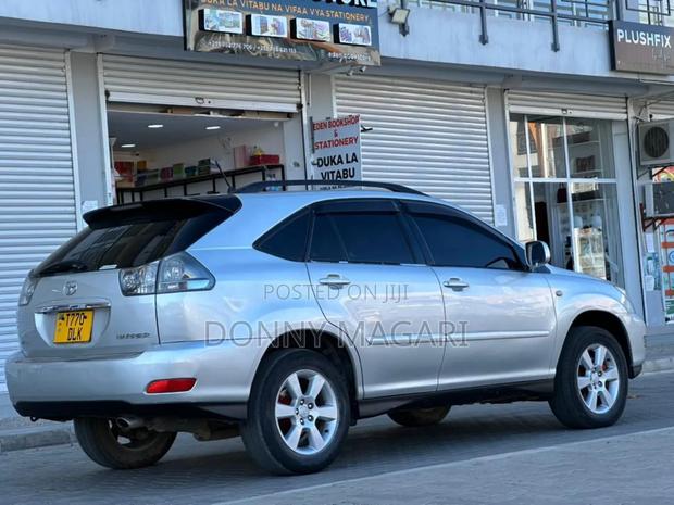 Toyota Harrier 2006 Silver