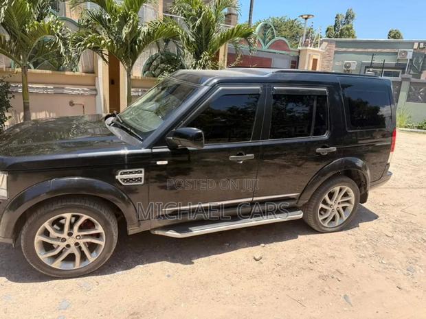 Land Rover Discovery 2010 Black