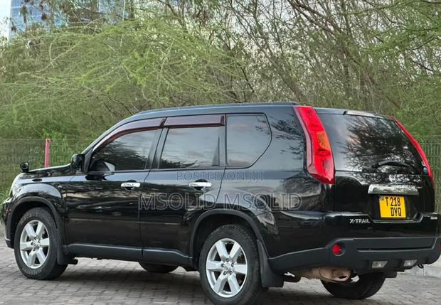 Nissan X-Trail 2010 Black