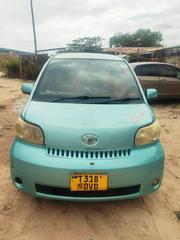 Toyota Porte 2005 Blue for sale