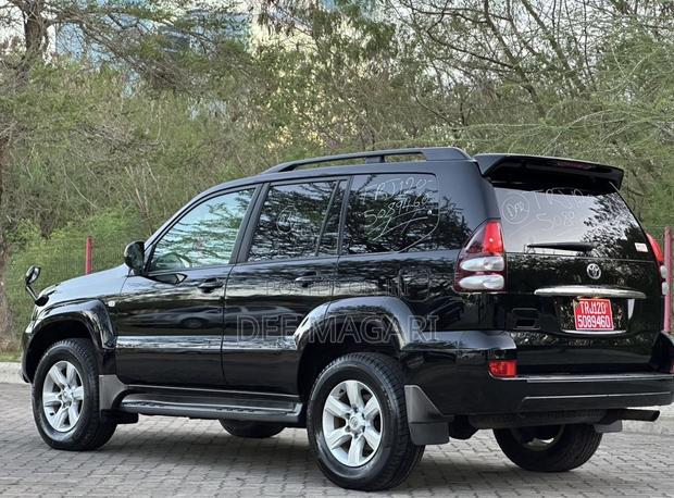 Toyota Land Cruiser Prado 4.0 Petrol TX 2007 Black