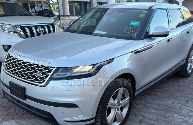 Land Rover Range Rover Velar 2022 Gray