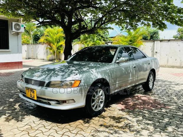 Toyota Mark II 2.0 AWD 2001 Silver