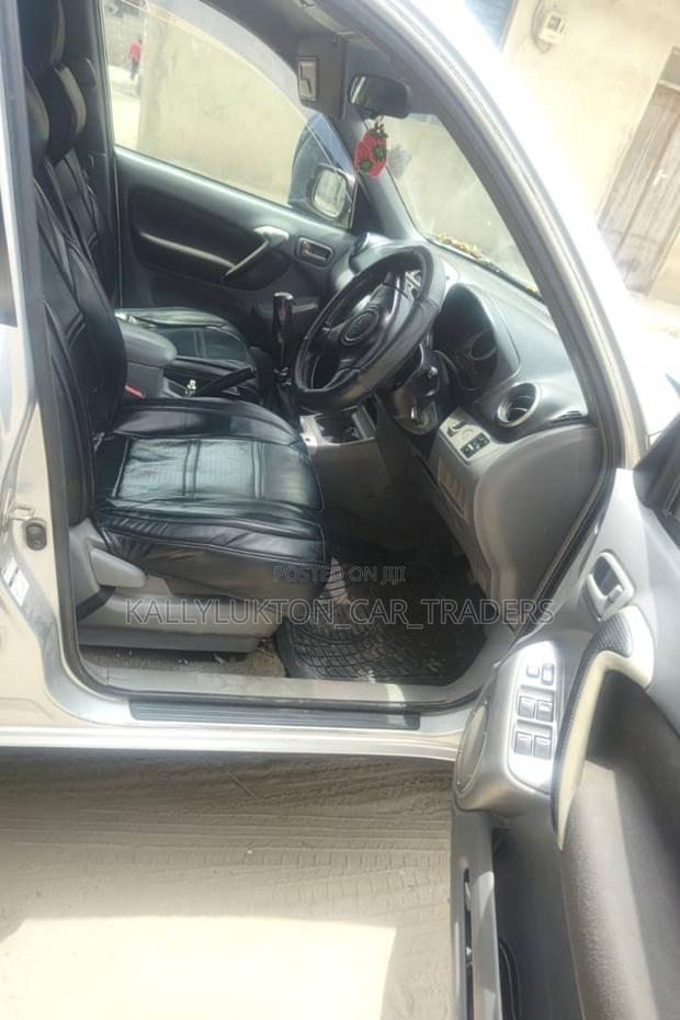 Toyota RAV4 2005 Silver