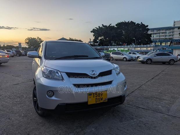 Toyota IST 2007 Silver