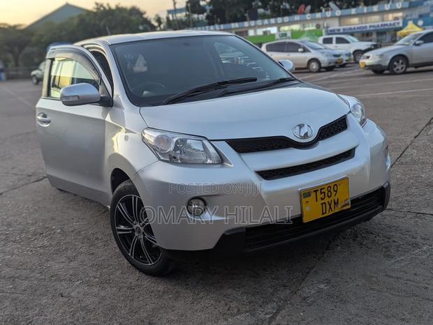 Toyota IST 2007 Silver