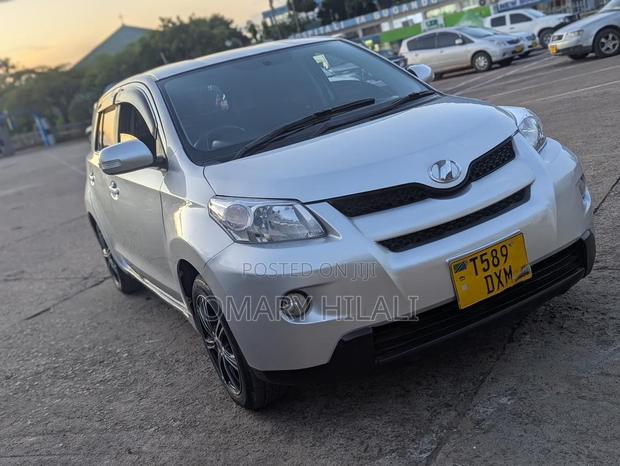 Toyota IST 2007 Silver