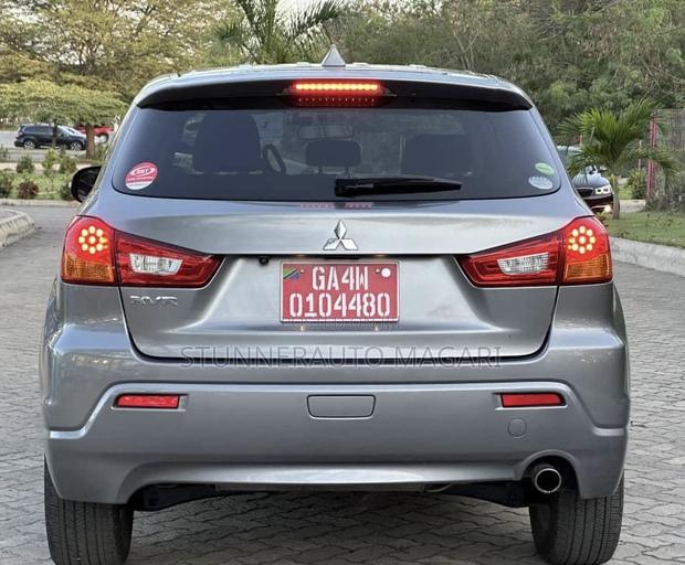 Mitsubishi RVR 2.0 2012 Gray