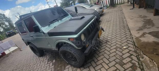 Suzuki Samurai 2007 Gray
