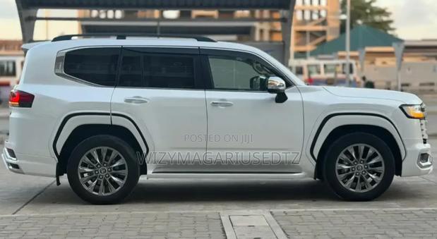 New Toyota Land Cruiser 2025 White