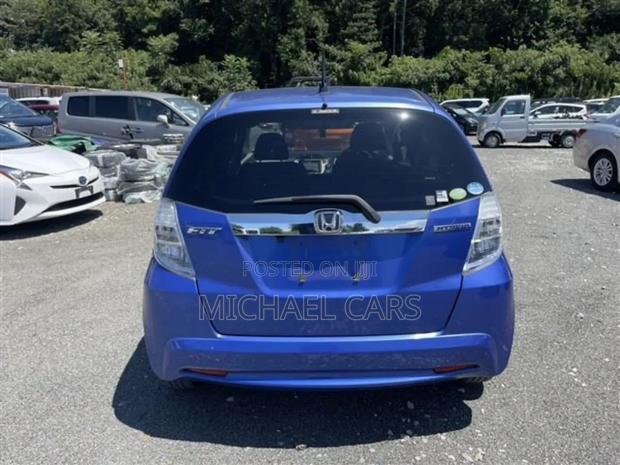 Honda Fit Automatic 2010 Blue