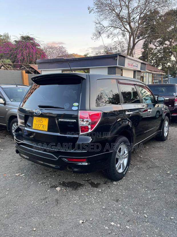 Subaru Forester 2010 Black