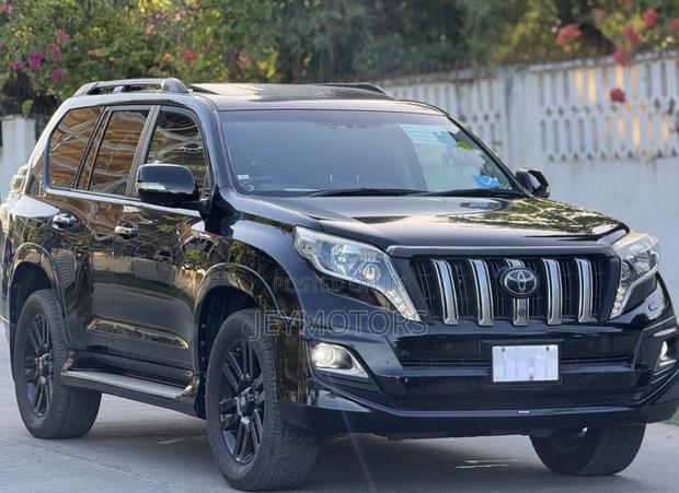 Toyota Land Cruiser Prado 2015 Black