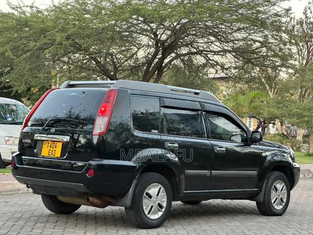 Nissan X-Trail 2.0 2006 Black