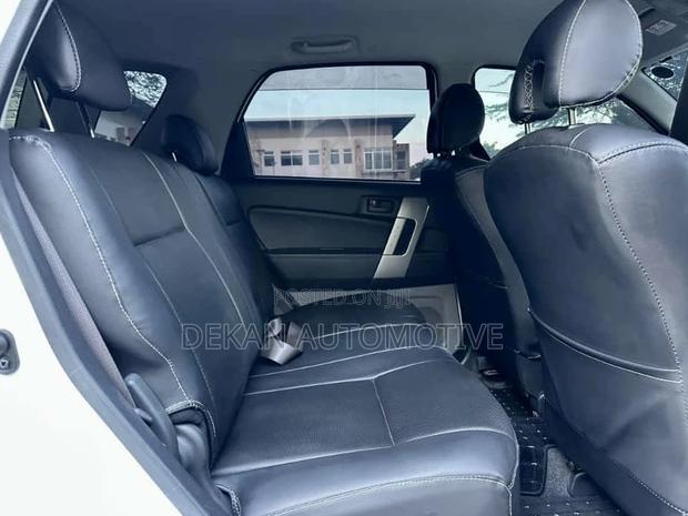 Toyota Rush 1.5 RWD 2009 White