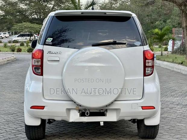 Toyota Rush 1.5 RWD 2009 White