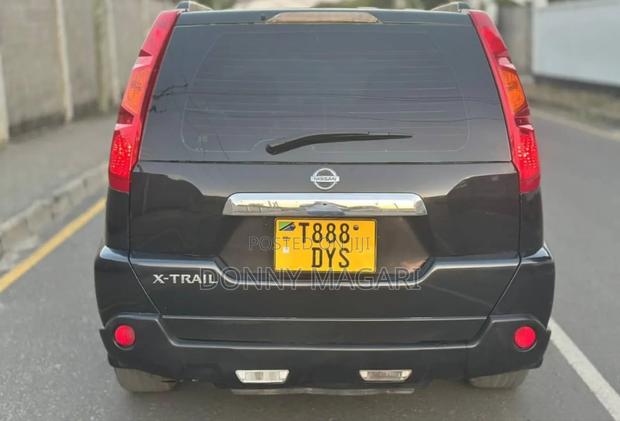 Nissan X-Trail 2006 Black