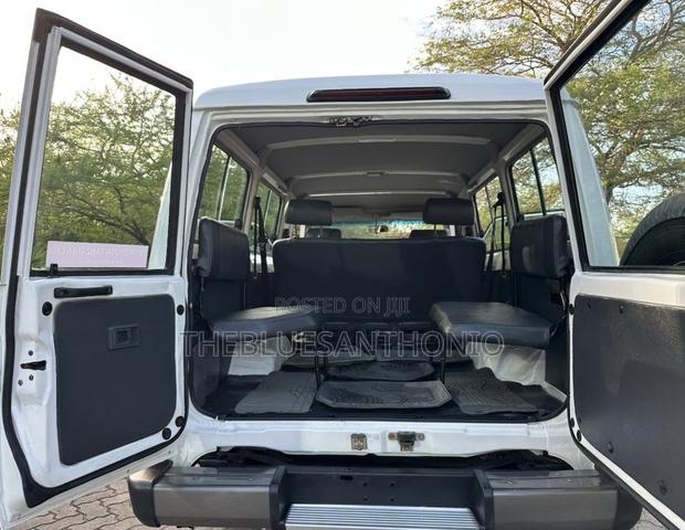 Toyota Land Cruiser 2015 White