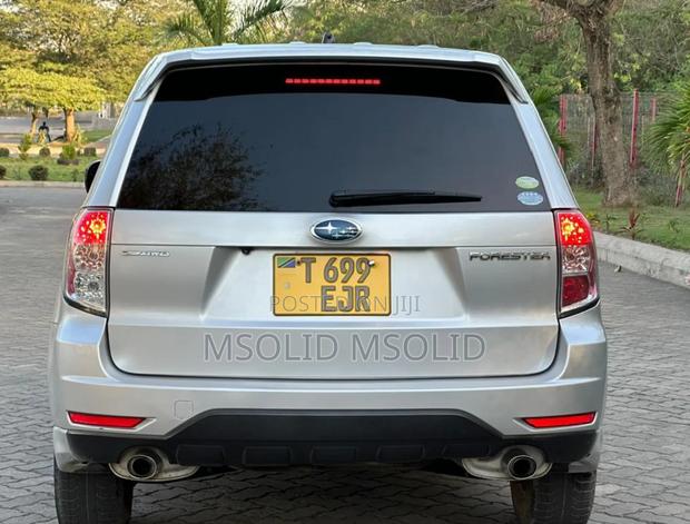Subaru Forester 2011 Silver