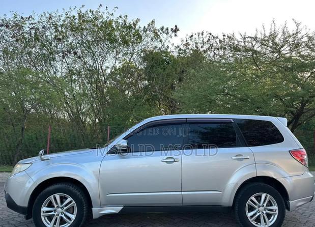 Subaru Forester 2011 Silver