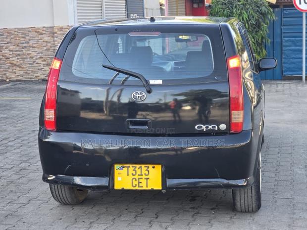 Toyota Opa 2003 Black