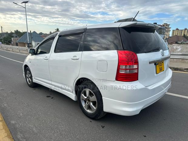 Toyota Wish 2007 White
