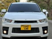Mitsubishi Outlander 2012 White for sale