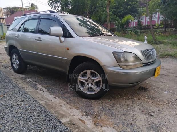 Toyota Harrier 2.2 16V 2001 Gray