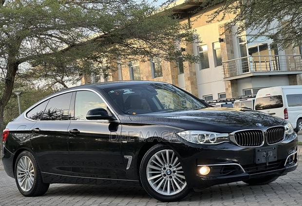 BMW 3 Series 320i RWD 2013 Black