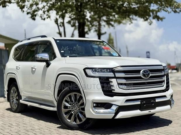 New Toyota Land Cruiser 2024 Pearl