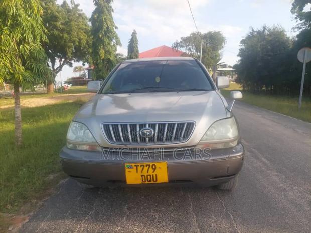 Toyota Harrier 2.2 16V 2001 Silver
