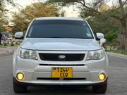 Subaru Forester 2001 White for sale