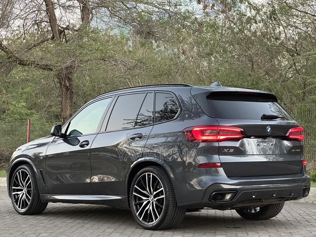 BMW X5 2022 Gray