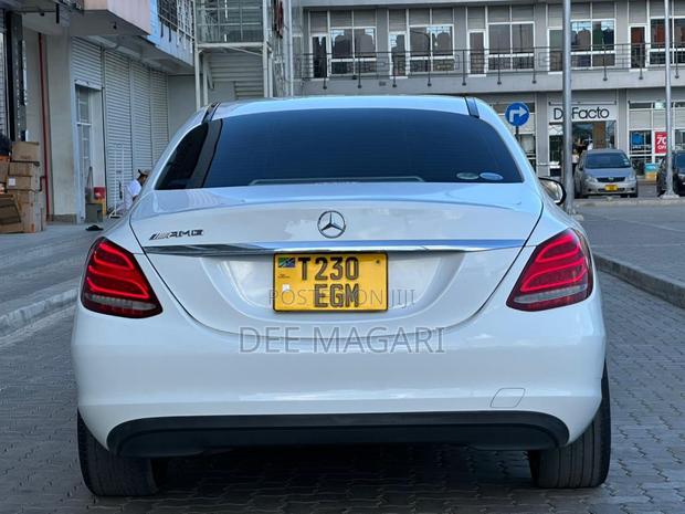 Mercedes-Benz C-Class C 200 (C204) 2014 White