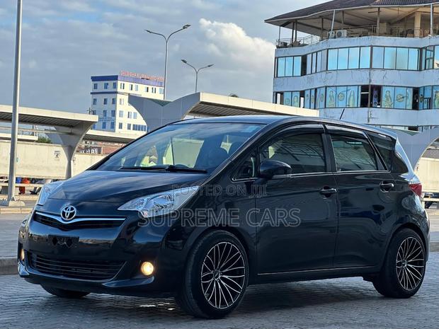 Toyota Ractis 2014 Black