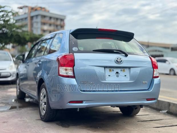 Toyota Corolla Fielder 2015 Blue