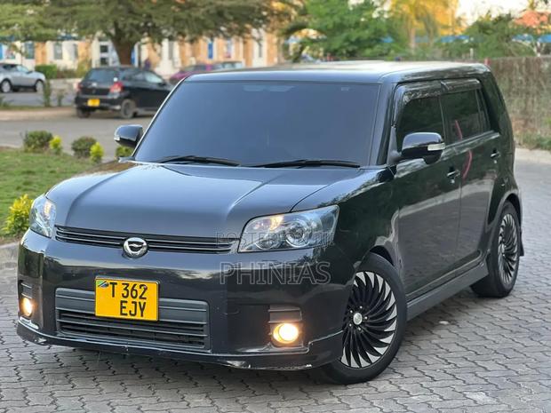 Toyota Corolla Rumion 2010 Black